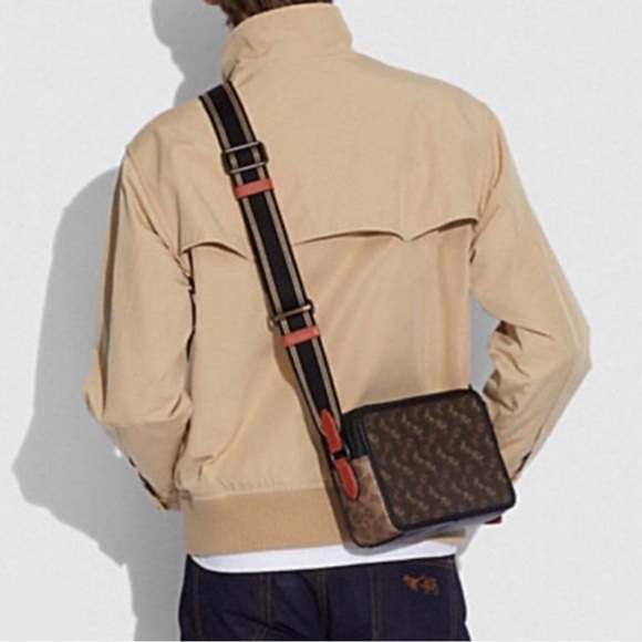 Coach Charter Crossbody 24 Horse and Carriage Print - Picture 2 of 10